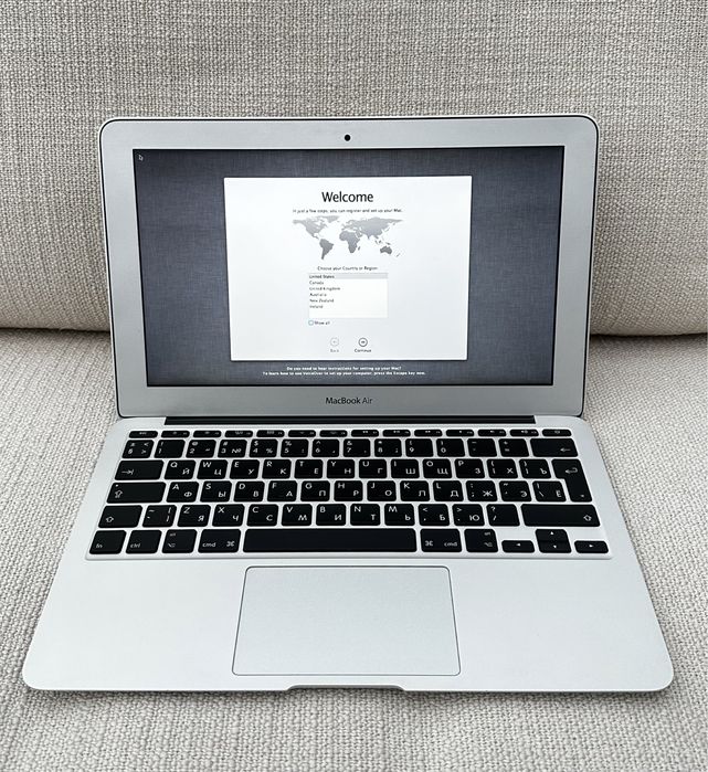 Macbook Air model A1370, нова батарея!