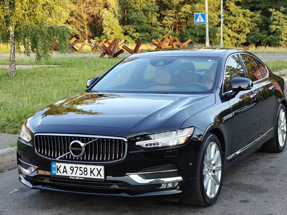 Volvo s90 inscription