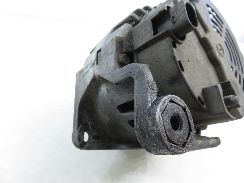 Alternator Audi A6 C5 Avant 2.4 - Arj  - Sg12b025