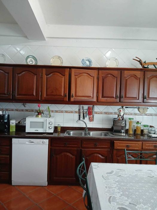 Excelente Moradia  CONDEIXA-A-VELHA - OPORTUNIDADE.