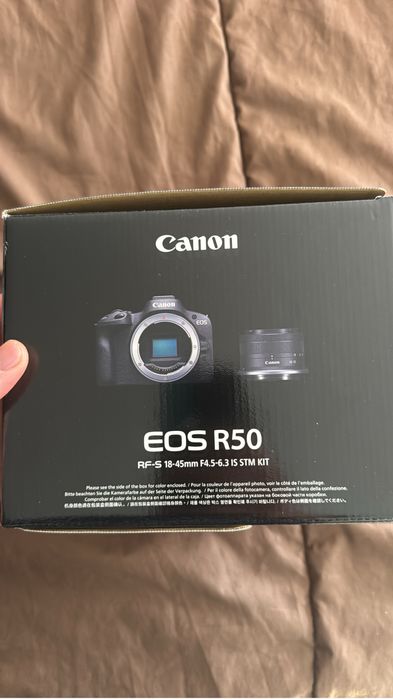 Canon R50 *como nova*