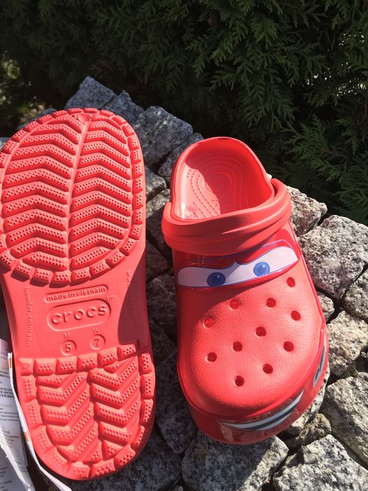 Crocs klapki czerwone zygzak mcqueen na lato 37-38