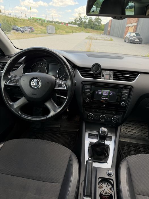 Skoda Octavia 2013 VIN TMBJD7NE4E0084921 фото оголошення 15 з 24