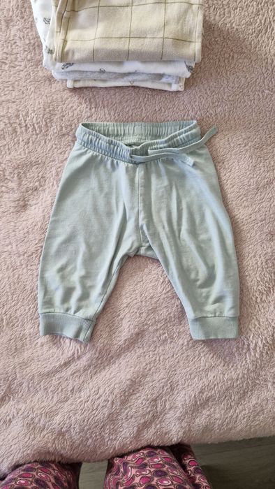 Набор 4 боди Carter's и штаны Н&М на байке + пижама в подарок!