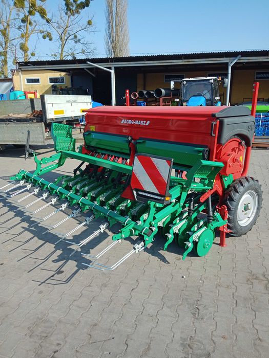 Siewnik Agro-Masz SR 301 talerzowy