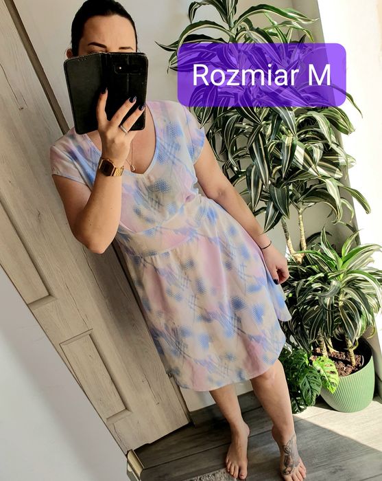 Pastelowa sukienka M