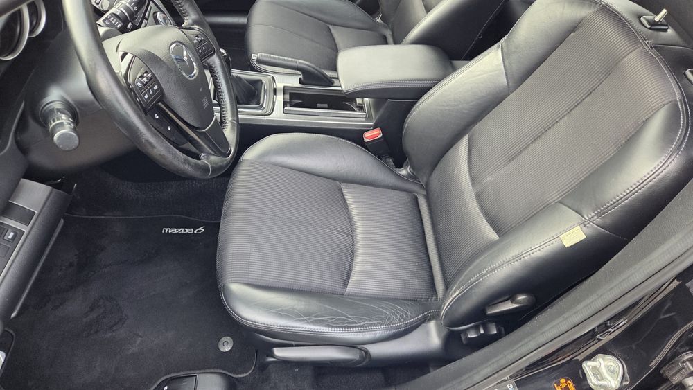 Мазда 6 2010 рік