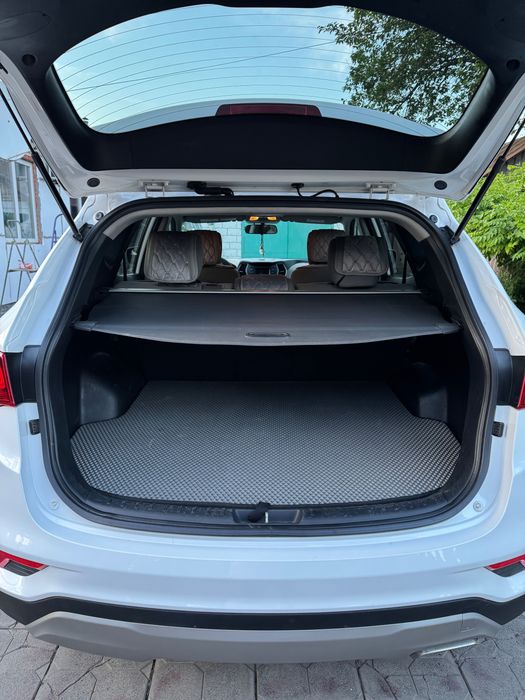 Продаж автомобіль Hyundai Santa Fe