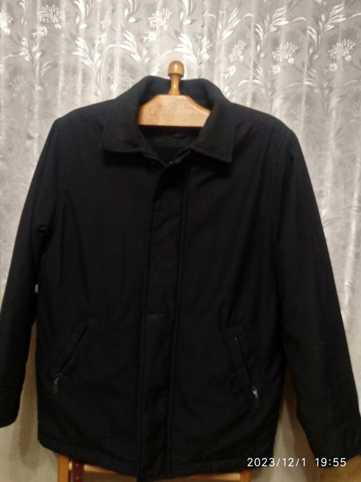 Зимова куртка чоловіча