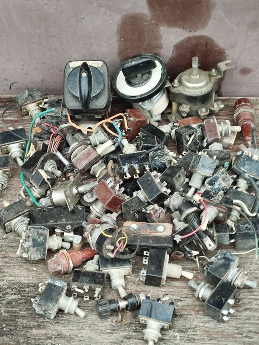 Датчики разные,переключатели