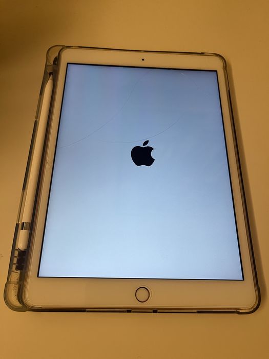 Apple Ipad 7.ª geração 128 Gb + pencil