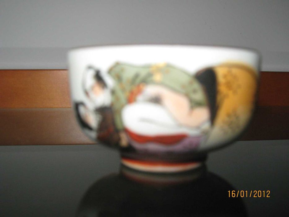 Taças raras de Saké (Shunga) com motivos eróticos do século XIX-Katani