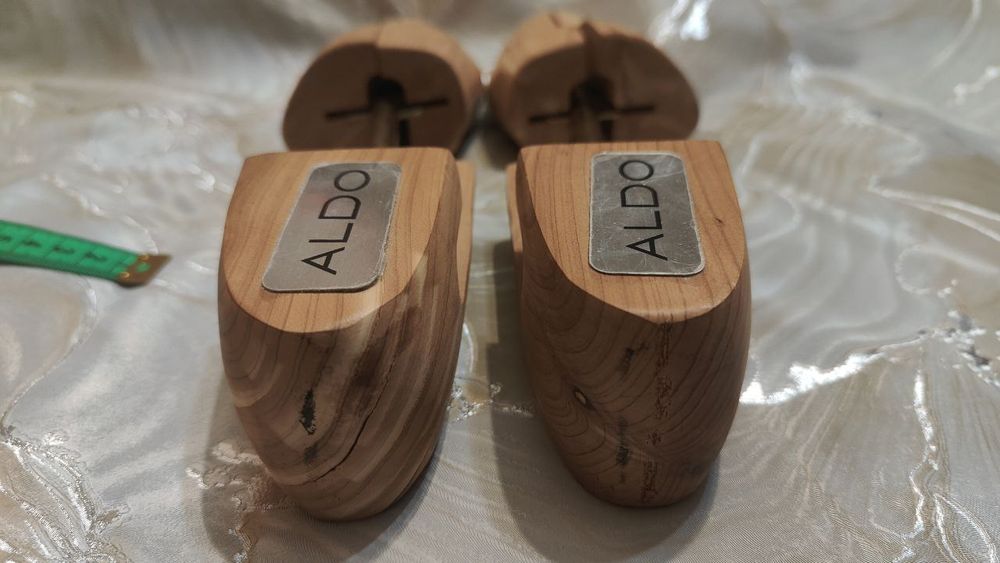 Обувные колодки Aldo из кедрового дерева,