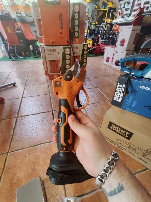 Аккумуляторный секатор ТехАС ТАОЕ-PS25/Тушка/Каркас/Бесщеточный/гар3