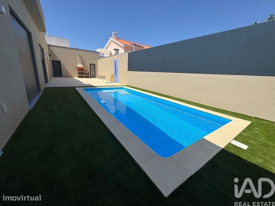 Casa / Villa T4 em Azeitão (São Lourenço e São Simão) de 190,00 m2