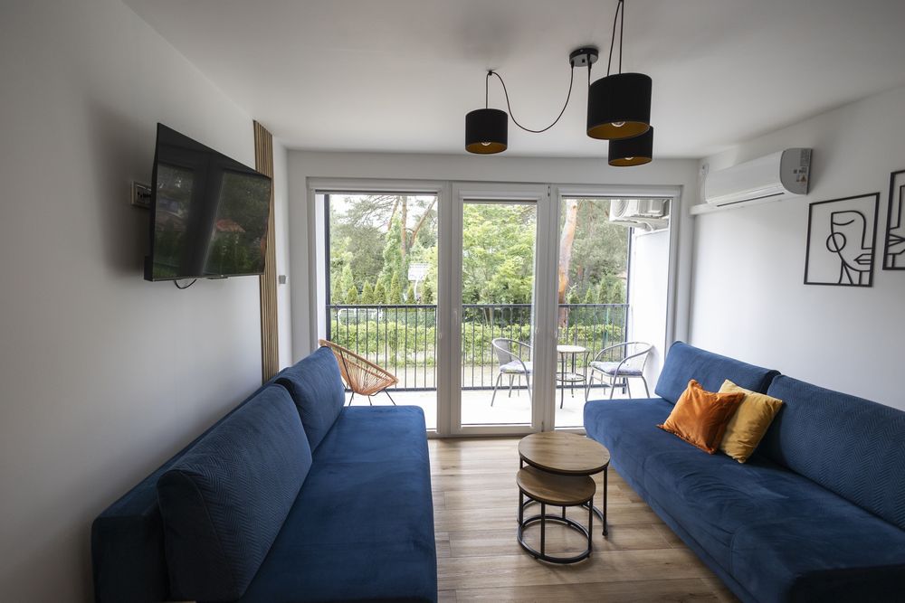 Apartamenty z balkonem, pokoje, Okuninka