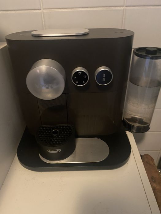 Maquina de cafe nespresso