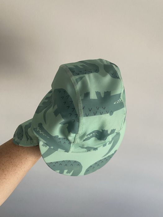 Czapeczka nad wode TU 9-12 mc.