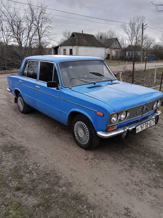 Продам ваз 2103