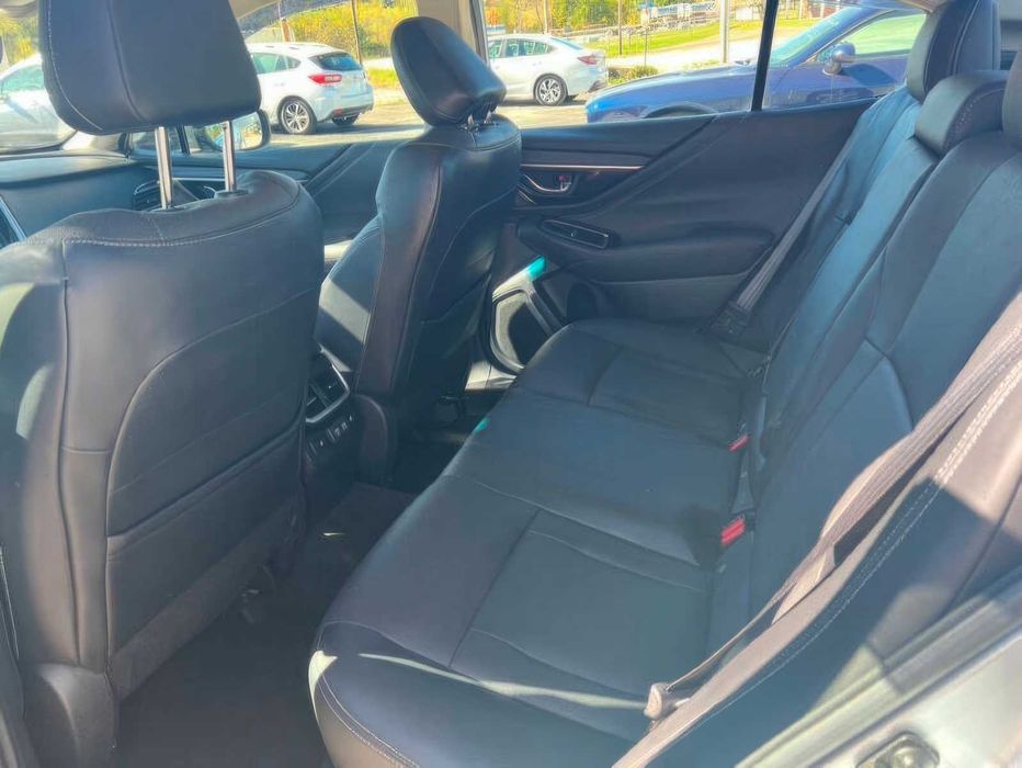 Subaru Legacy Limited      2020