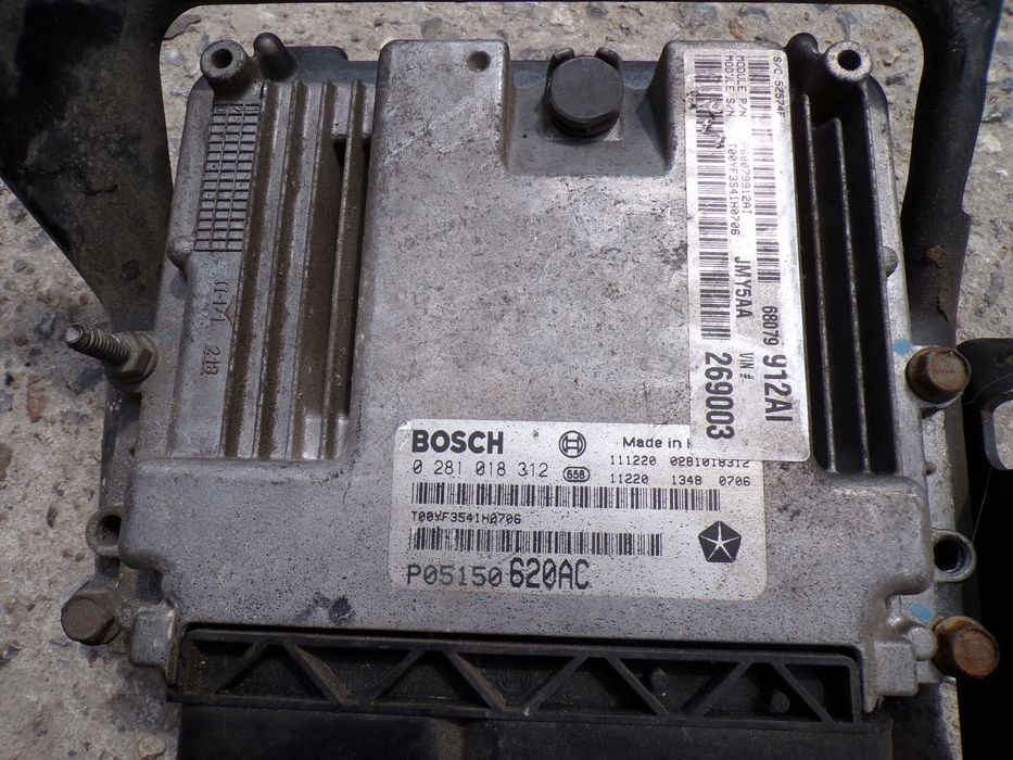 komputer silnika ecu sterownik fiat freemont 2.0 mj 0281018312 p05150620ac