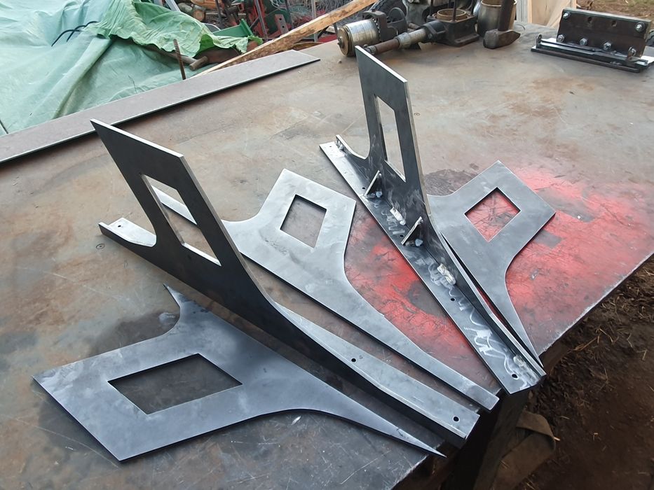 Szablony do  obróbki komina