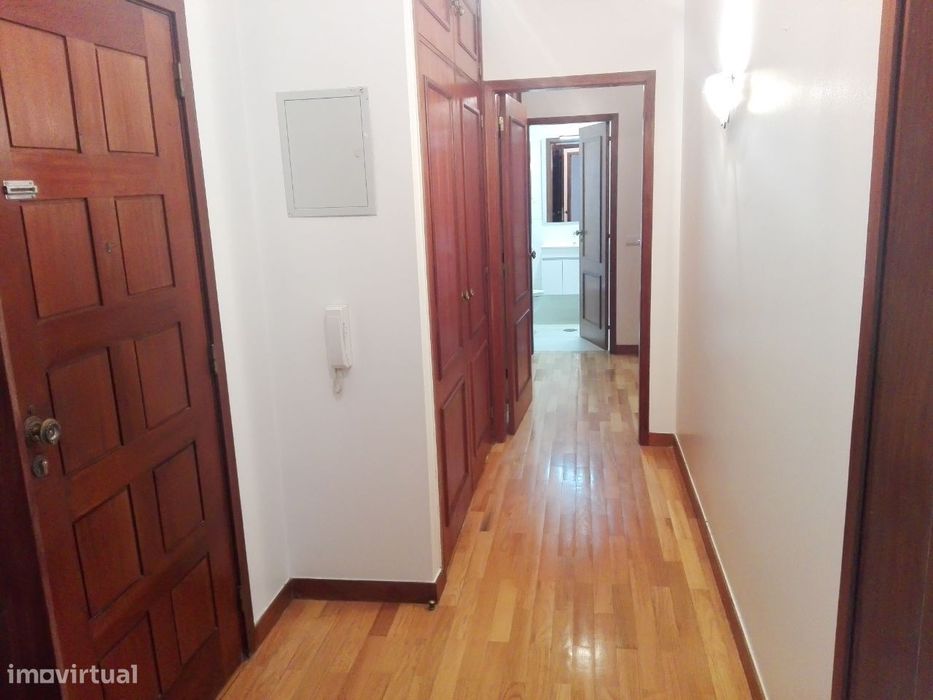 Apartamento T2 em Coimbra (Celas)