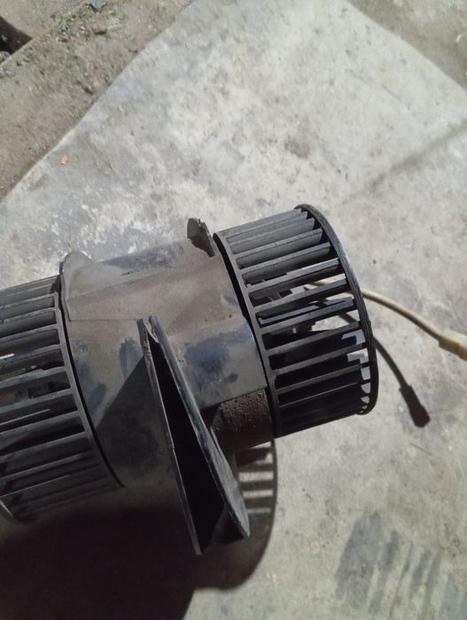 Продам моторчик печки москвіч 2141