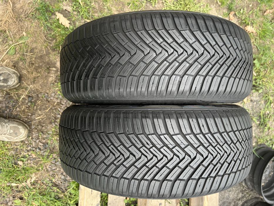 215 55 r17 Continental 2020p 4Seazon