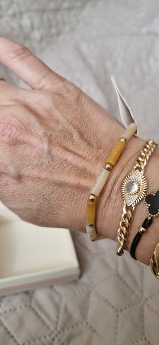 Obłędna bransoletka na gumce-patyki z żółtych kamieni