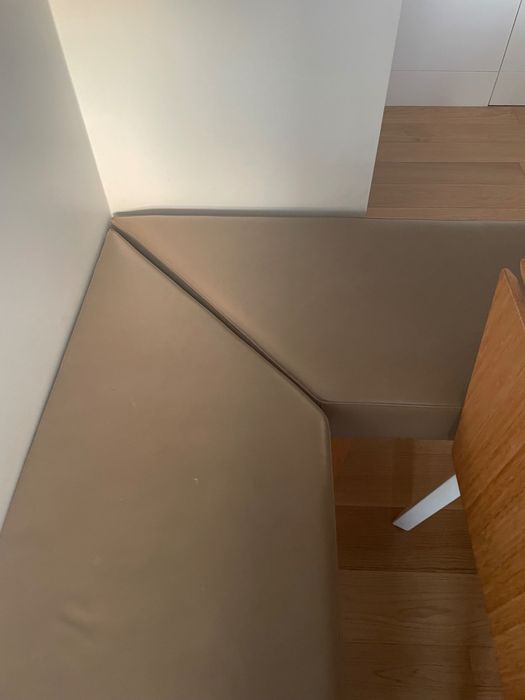 Conjunto mesa e bancos de refeição