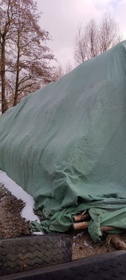 Siano baloty 120x120