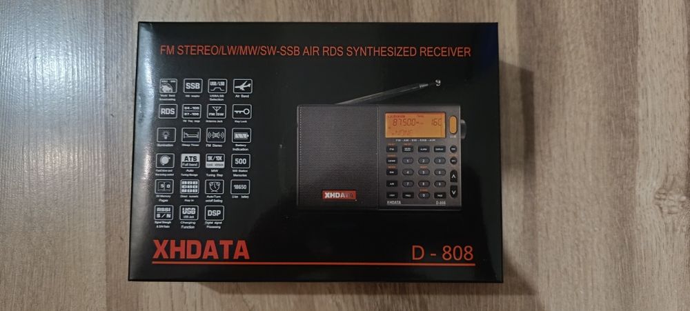 Radio globalne XHDATA D-808
