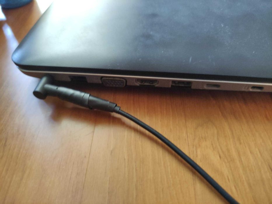 ASUS X556UF - Second-hand - Functional64752406453761123