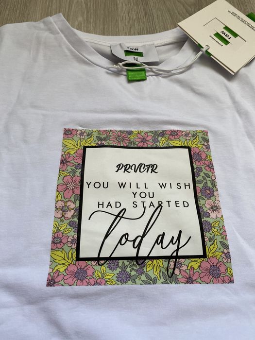 Продам новый костюм фирмы Raw