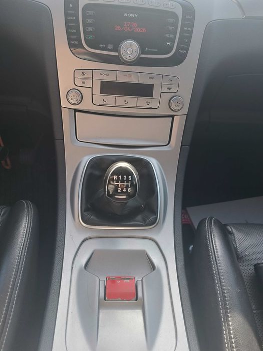 Ford s-max, Renault Clio , Vectra — photo 4