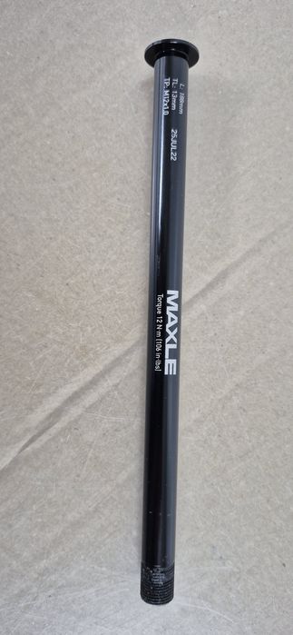 Oś. Maxle 12x148mm. Sztywna Oś.