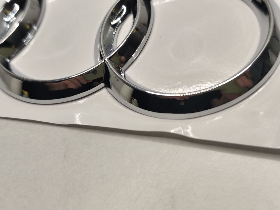 Emblema Letras Audi 177mm 17.7cm Símbolo Logo Mala Traseira Liso Adesivo Modelo A-3 A-4 A-5 A-6 Cromado Novo