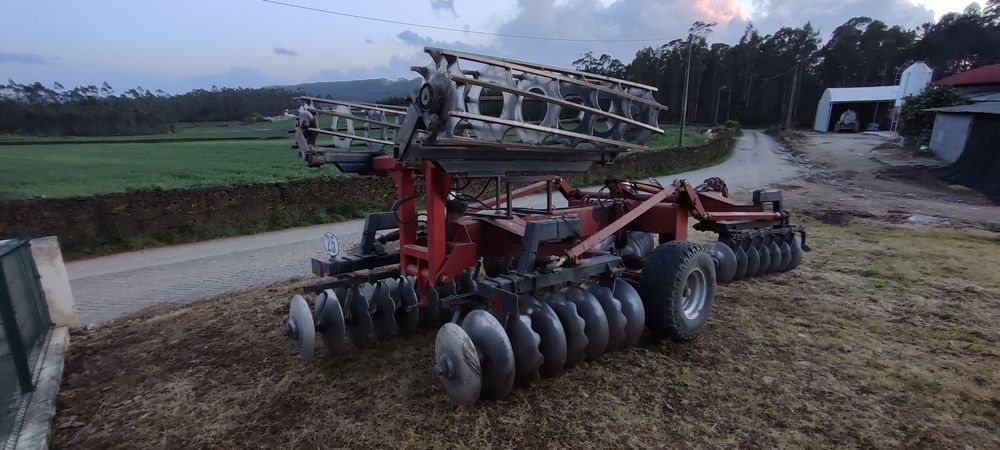 Grade de Discos Rebocabel, 28 discos em X.