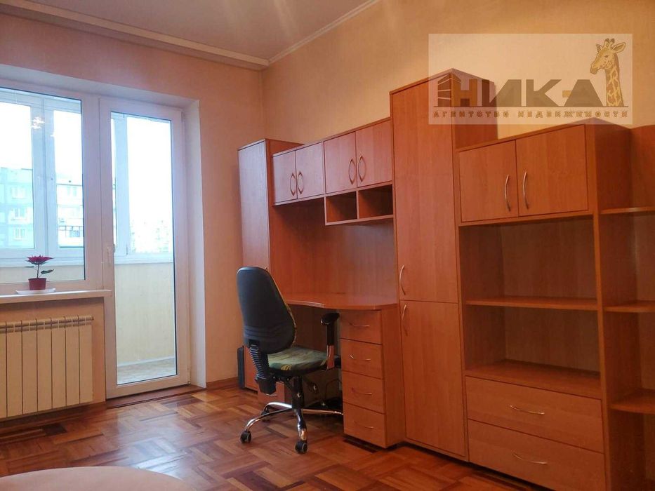 Увага! Зниження ціни! 4-х кімнатна квартира вул. Запорізька