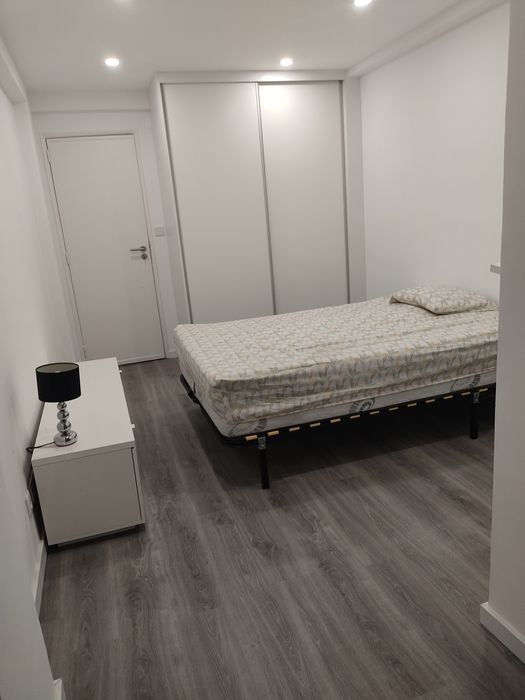 Quarto para alugar em Benfica