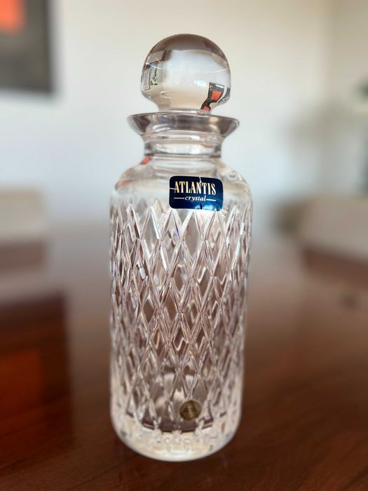 Garrafa Licoreira em Cristal Lapidado Atlantis – Nova (Com Caixa)