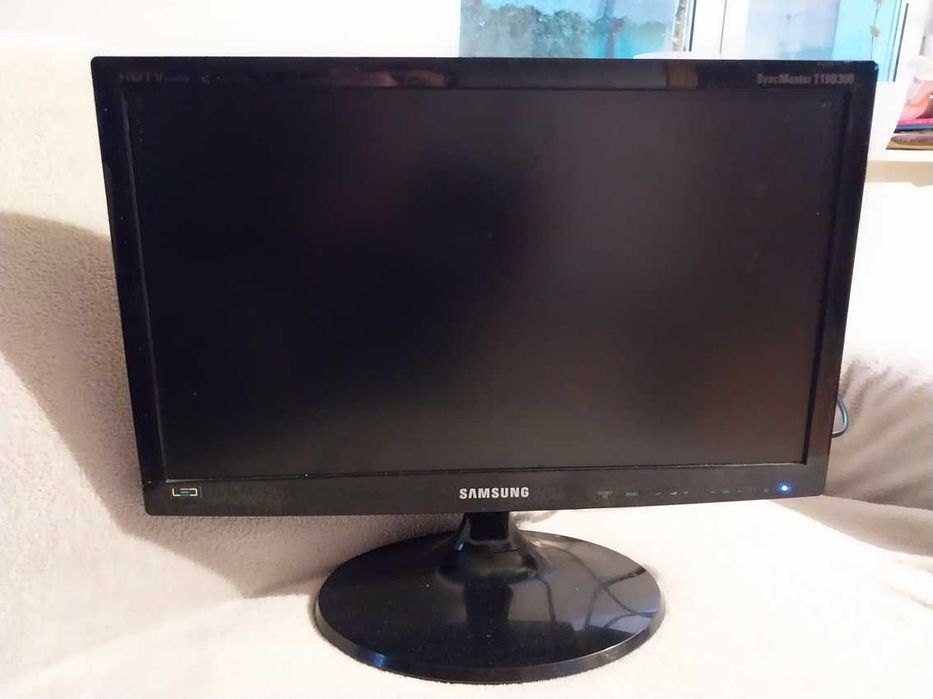 telewizor samsung 19 cali T19B300
