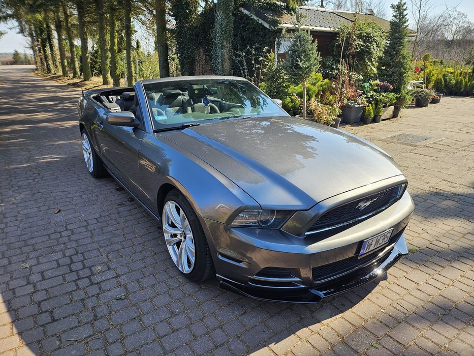 Ford Mustang Convertible 3.7 6v 305km piękny bezwypadkowy  kabriolet
