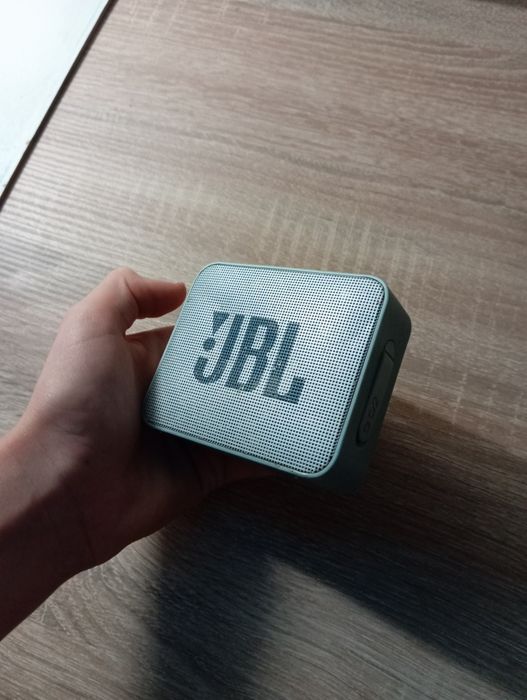 JBL go 2 com marcas de uso