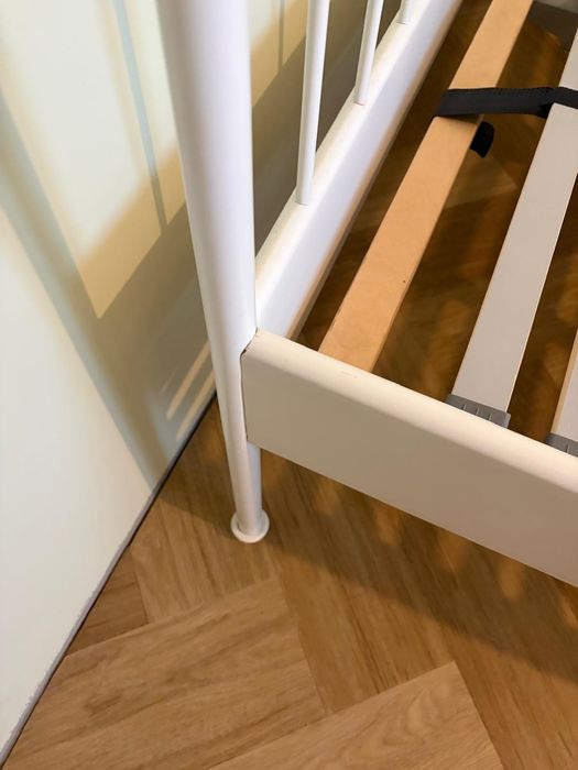 IKEA LEIRVIK ze stelażem LEIRSUND, 140x200cm