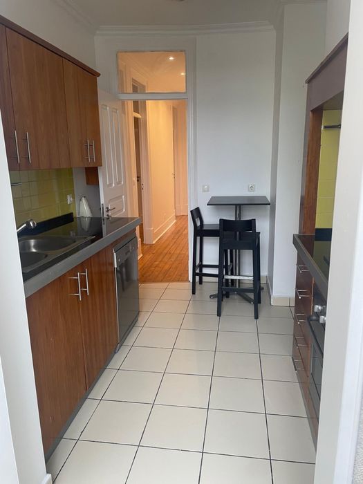 Apartamento T2+1 para Arrendamento – Campo de Ourique