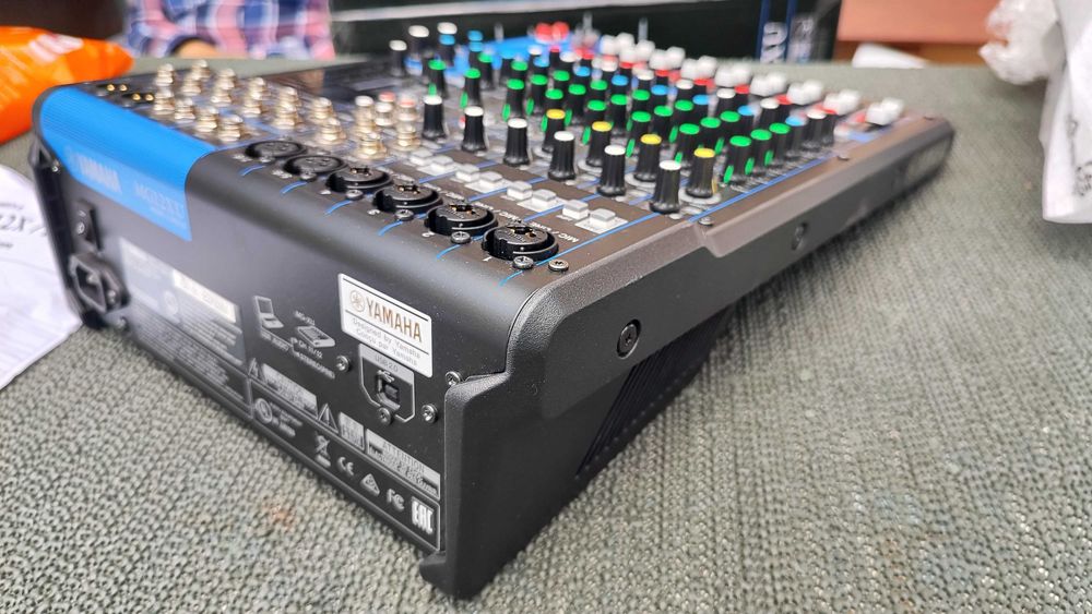Yamaha MG12XU mikser analogowy USB efekty SPX D-PRE