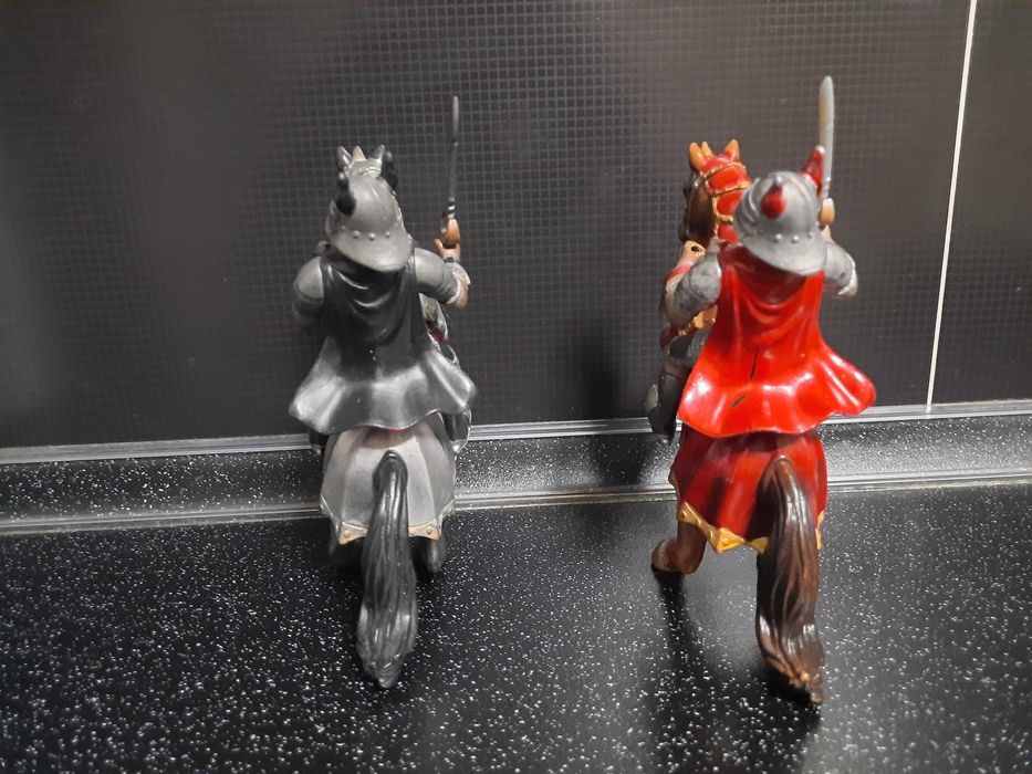 ELC лицар + кінь рыцарь на лошади