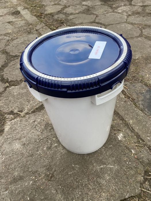 BECZKI -WIADERKA (czyste)  25L